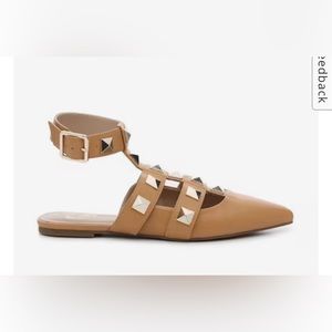 Mix No. 6 India Stud Flat in Tan; Size: 8